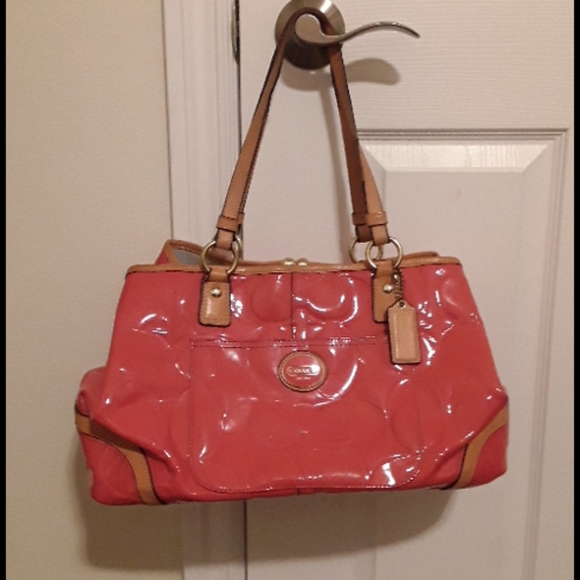 Coach large melon patent leather satchel handbag - Picture 6 of 7